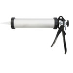 Кедр Пистолет для герметика, закрытый корпус, гладкий шток, 750 мл